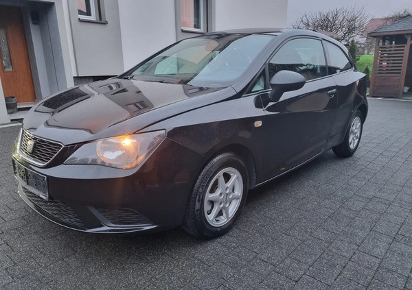 Seat Ibiza cena 17900 przebieg: 137000, rok produkcji 2012 z Wałcz małe 407
